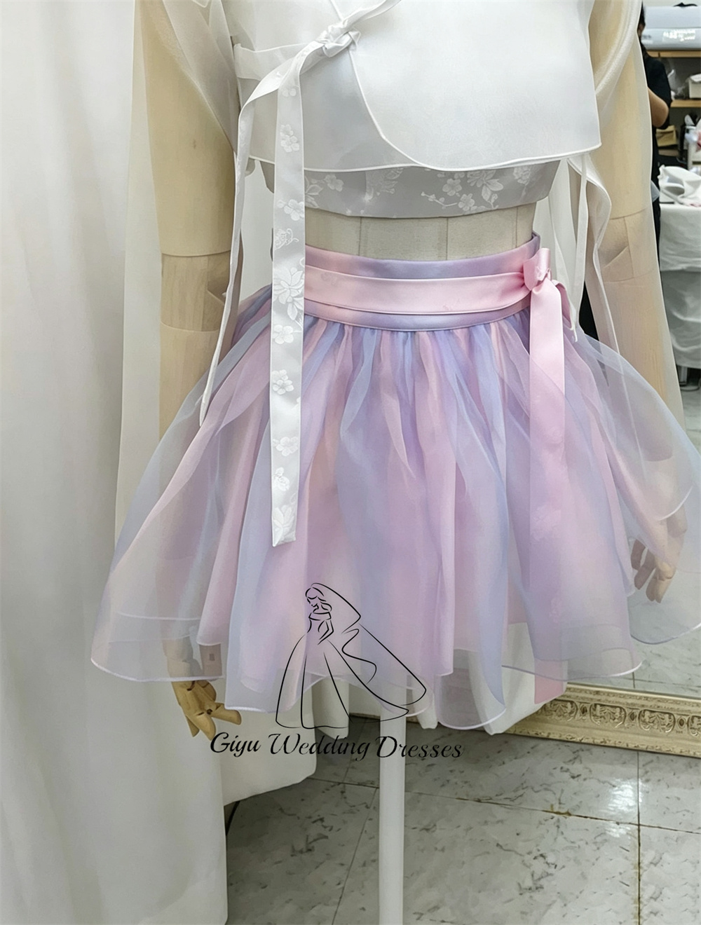 Conjunto de Hanbok Moderno Cor - Modern Korean Lifestyle avaliação e preço